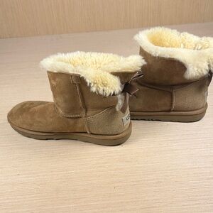 UGG  Bailey bow 1 Tan Shearling Winter Boots